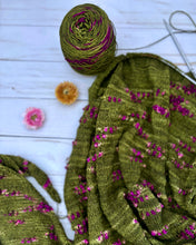 Load image into Gallery viewer, Dahlia