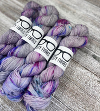 Load image into Gallery viewer, Merino Linen
